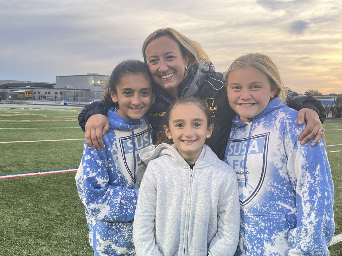 NPTTigerSports's tweet photo. Our undefeated 19-0 Varsity Field Hockey Team captured the Class A Long Island Championship by defeating Massapequa HS 7-0. The Tigers will face Clarence HS (Buffalo) Saturday November 13, 2pm at Centereach HS in the NYS Class A Championship. @SectXISuffolk https://t.co/jo2wiVYuo6