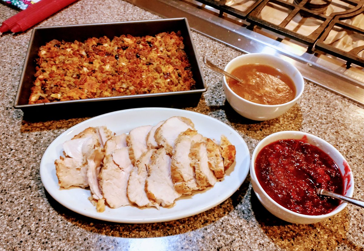 DStan58's tweet photo. #Sundaysupper. Cornbread dressing w/sausage, mushrooms, apples, dried cranberries, onions, pecans. Roast turkey breast. And first of the season cranberries. #PracticeThanksgiving https://t.co/wmh9jbk3F0