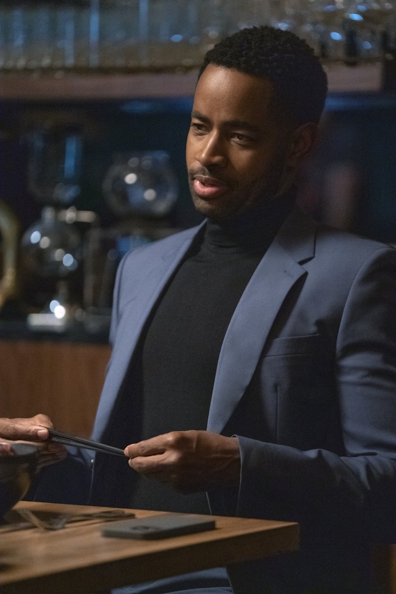 insecurehbo's tweet photo. Us when we finally get the tea on Lawrence, Condola, and the new baby. ☕️ #SeasonByeve https://t.co/7cAjZkxNdR
