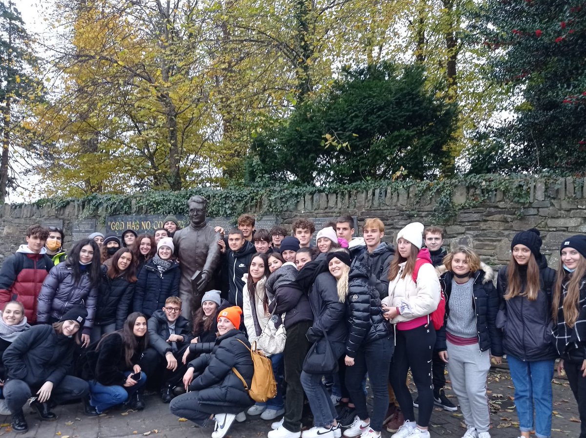 West_End_House's tweet photo. We have 40 students from Carducci High School, Ferrara, Italy in Killarney after starting the first of five weeks of drama workshops as part our International Studies Programme! 🇮🇹🎭🇮🇪 #italy #killarney #westendhouse https://t.co/8GSdnjmqLQ