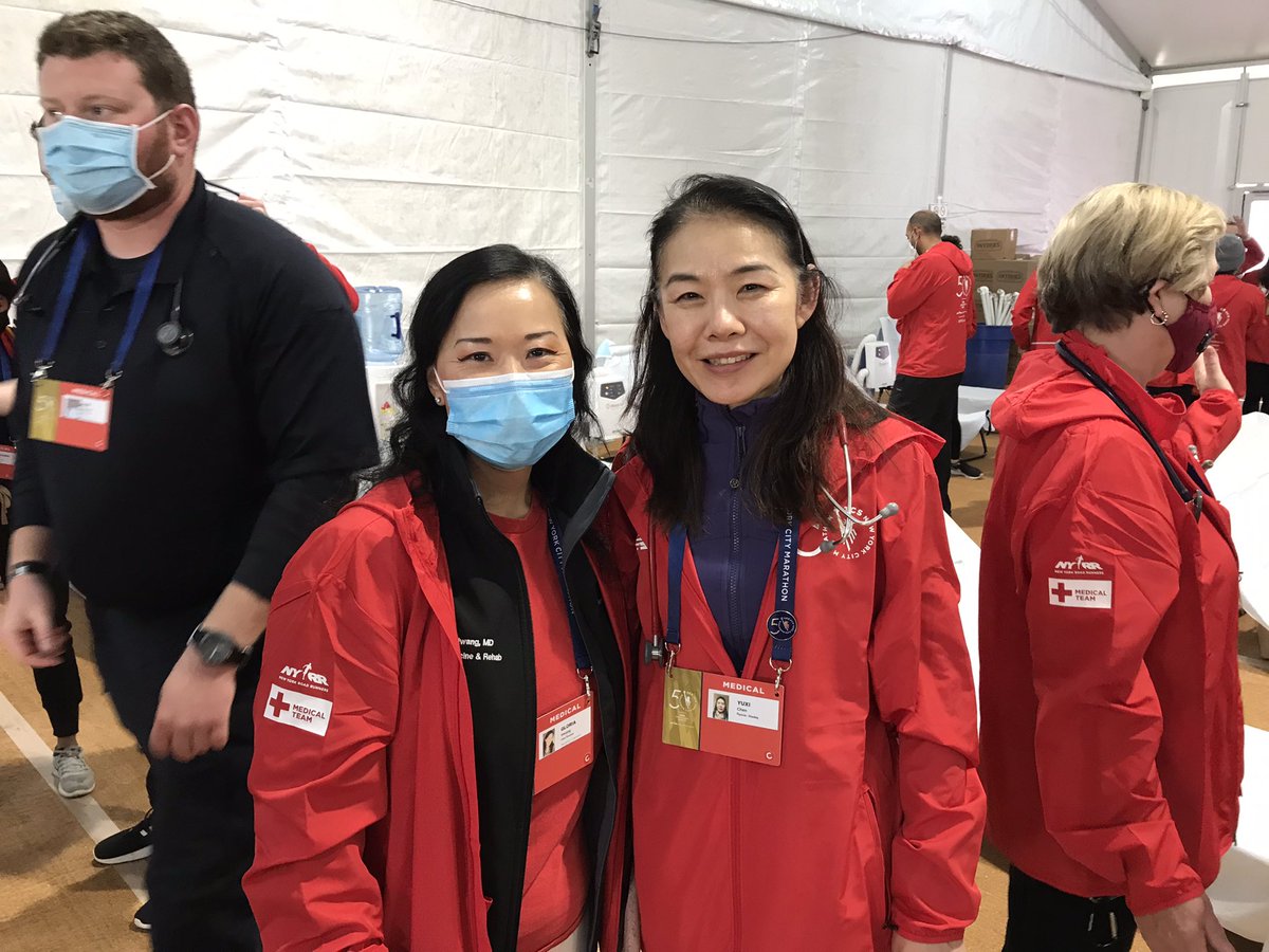 glohwangMD's tweet photo. Well another #tcsnycmarathon over, the 50th run. No one seriously injured or hurt 🙏. Met some awesome new people and ran into some old ones. See u next year! https://t.co/cpRiK6sMM5