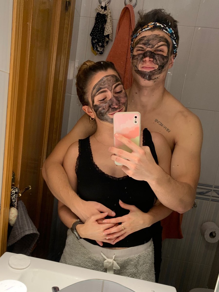 NaXeTe09_'s tweet photo. El antes y el después jajaja https://t.co/w6fSpcCnqJ