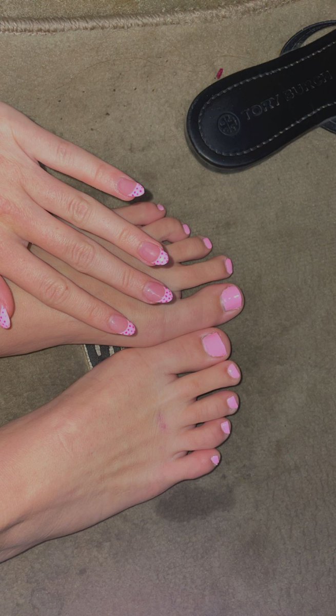 goddesssophie69's tweet photo. Reimbursement opportunity for you pigs😋🦶🏻💅🏽👅 don’t they look sexy 

Findom Paypig HumanATM Cashcow Finsub HumanWallet Sissy Beta slave Humiliation SPH WhaleSub findomme walletdrain brat spoonsub funded piggy cuck PigPay https://t.co/rGZBiTBLBp