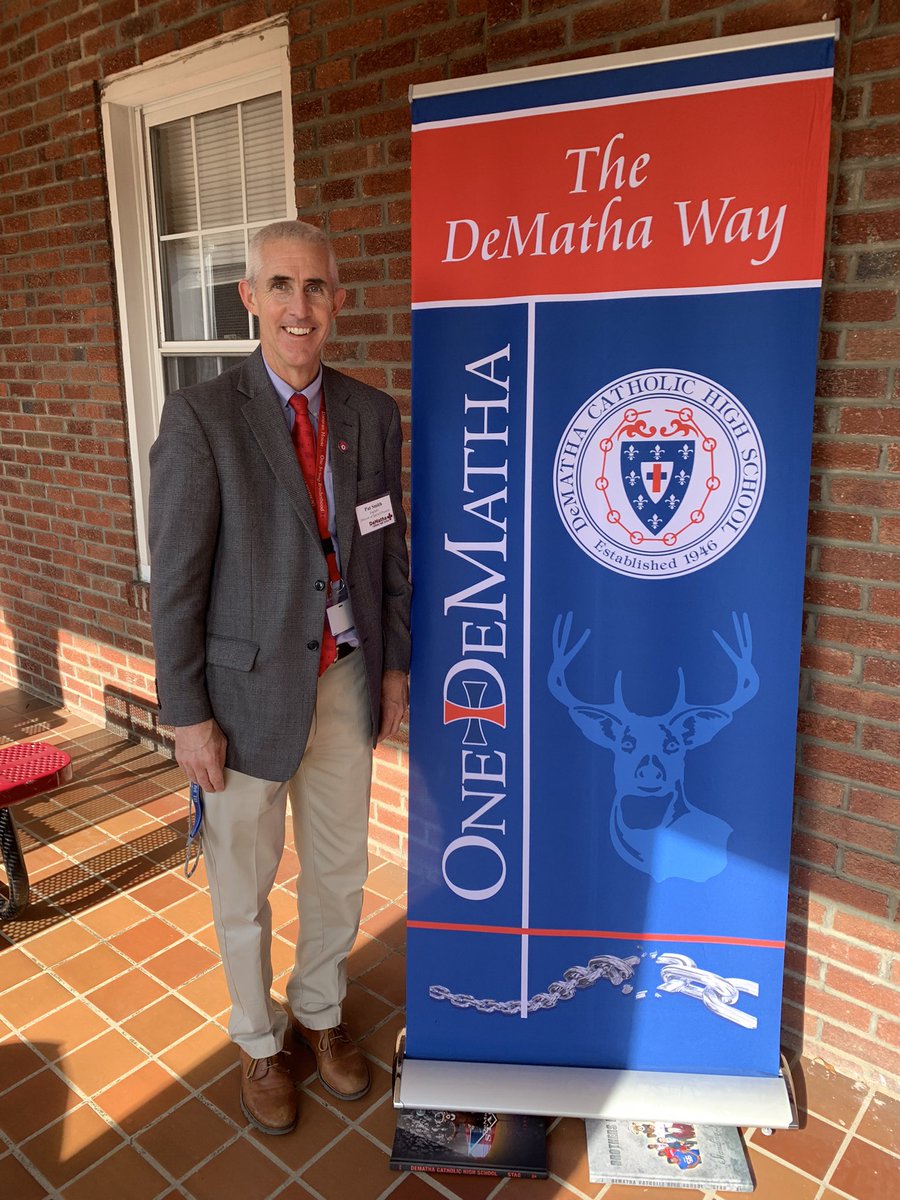 DeMathaCatholic's tweet photo. “Mr. DeMatha Way” and “Mr. DeMatha House Cup” Mr. Pat Smith ‘82.
#Goggleman https://t.co/9W78oAfppw