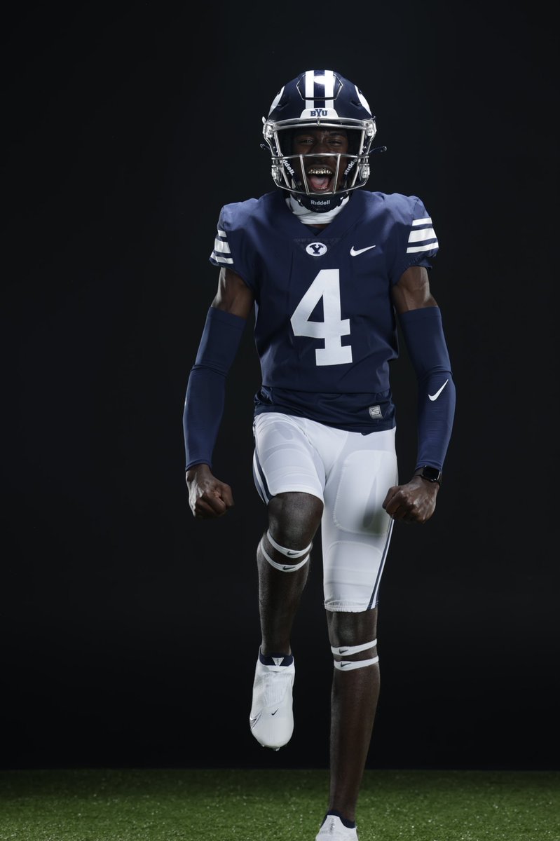 daidrenz's tweet photo. Beyond Blessed to say I received my First division 1 offer from Brigham Young University 🔵⚪️ https://t.co/sMmbgcyFwA