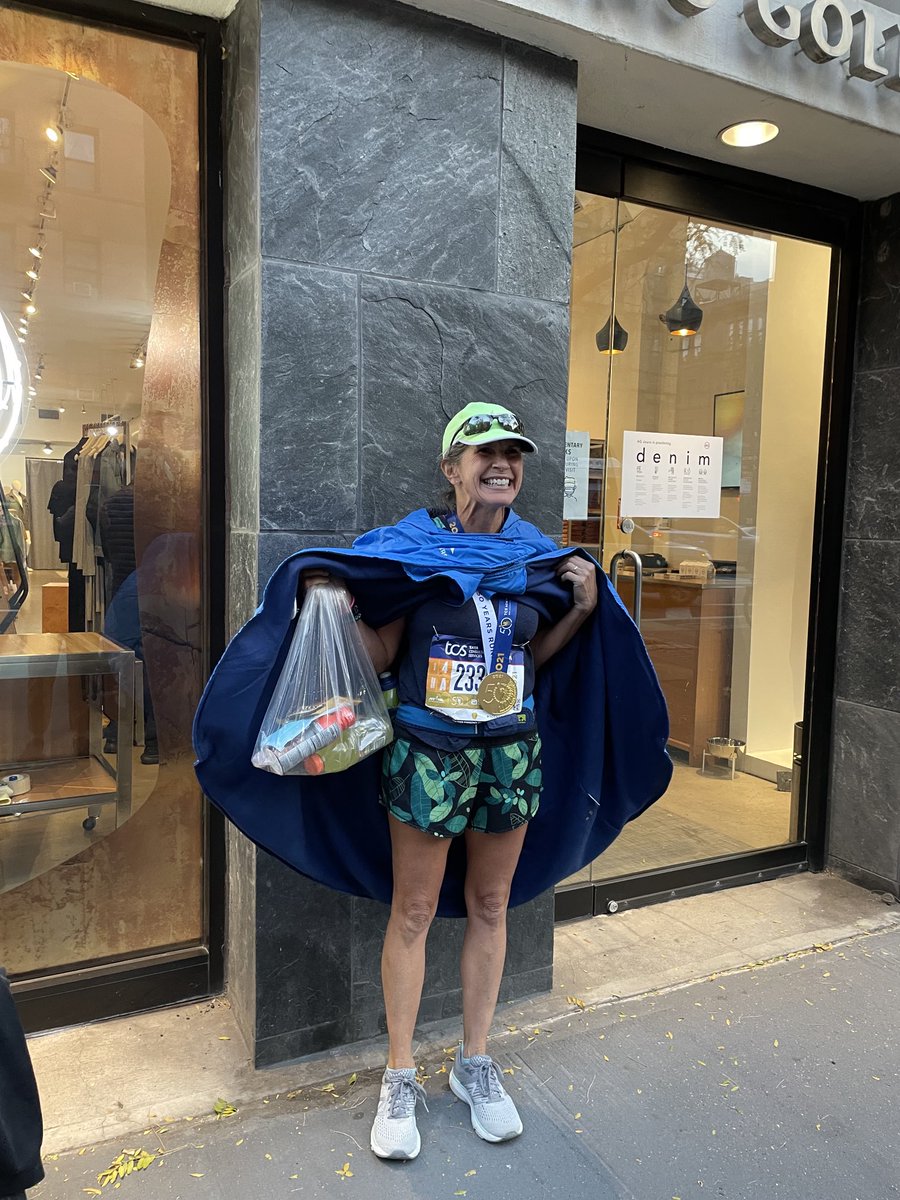 So proud of ⁦<a href="/leetruly/">Lee</a>⁩ for completing the #NYCmarathon today! 💪