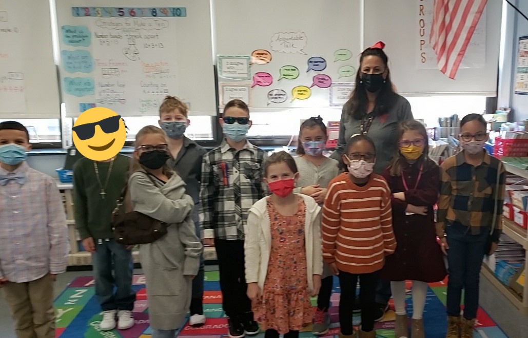 My class was filled with future teachers on Friday.⭐ They each wrote about what makes a good teacher: hard work, kindness, having fun &amp; helping kids learn. 💖 Plus they enjoyed having me as their student. 😊 #HennesseyRising