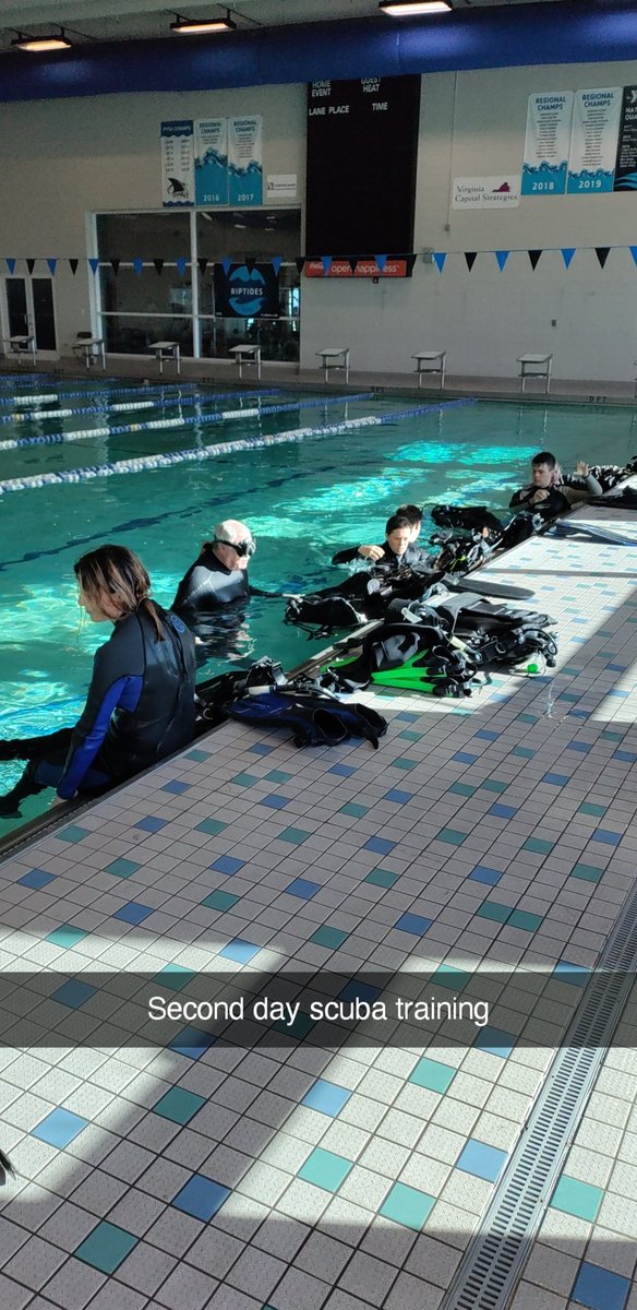 VTHPS's tweet photo. Getting everyone ready to scuba dive with the sub for the 2022 competition https://t.co/vm05ApwJQQ