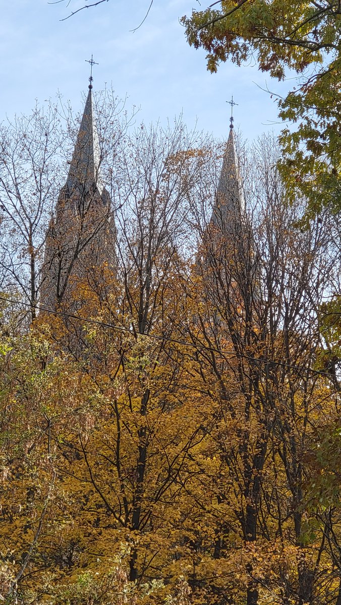 Academy911's tweet photo. @spann made it to church an hour early this morning and it was beautiful.
#weatherwatch #watchweather #weatherspotter #weatheringwithyou #spannwx #weatheryoulikeitornot
#HolyHill #Wisconsin
#USA πΊπ² https://t.co/74J9rxFnQx