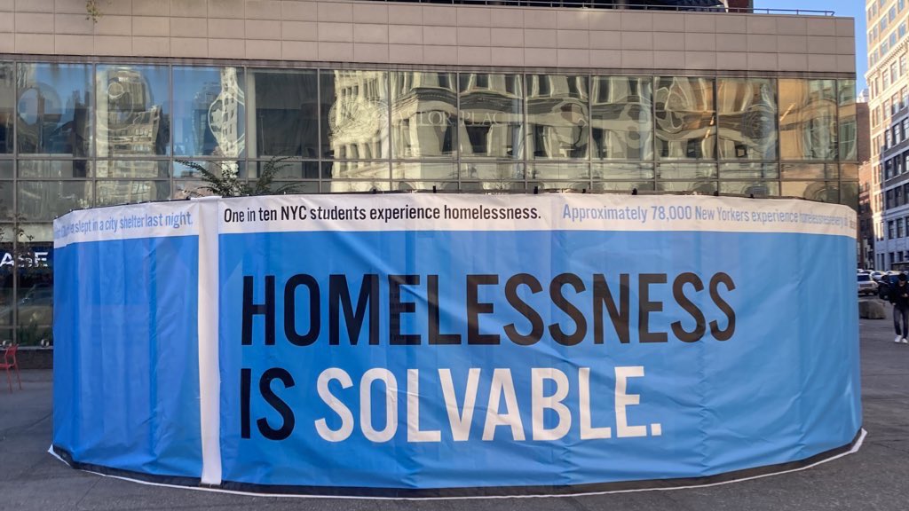 RxHOMEnyc's tweet photo. Thank you to our fantastic volunteers who made #TheWayHomeNYC possible! You’re all amazing and we’re so lucky to have such an amazing team! https://t.co/mjjAiyLuCF