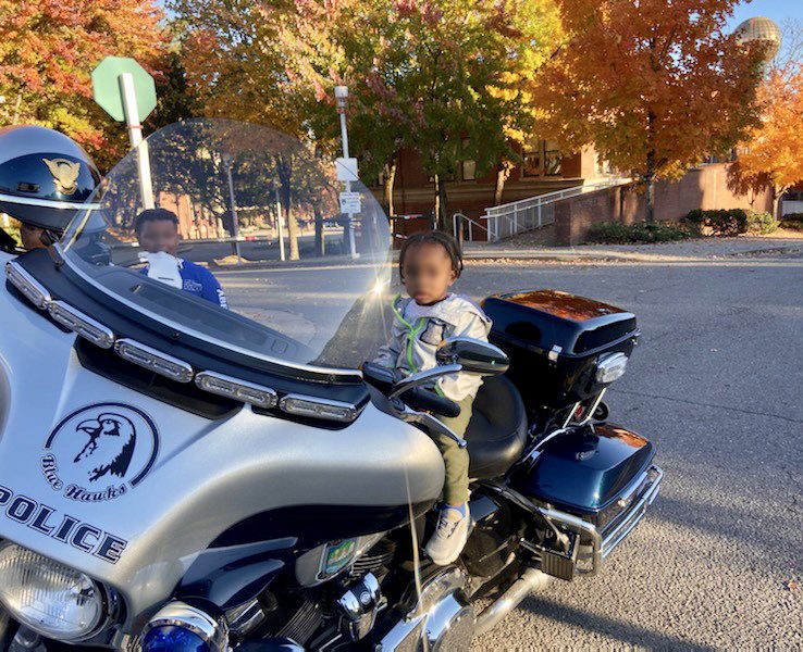 Knoxville_PD's tweet photo. What do you think? Future KPD Motors Officers in the making? 

Our officers loved hanging out with these two at today's TCSC Race Against Cancer at World's Fair Park. https://t.co/3lO38XWxHW