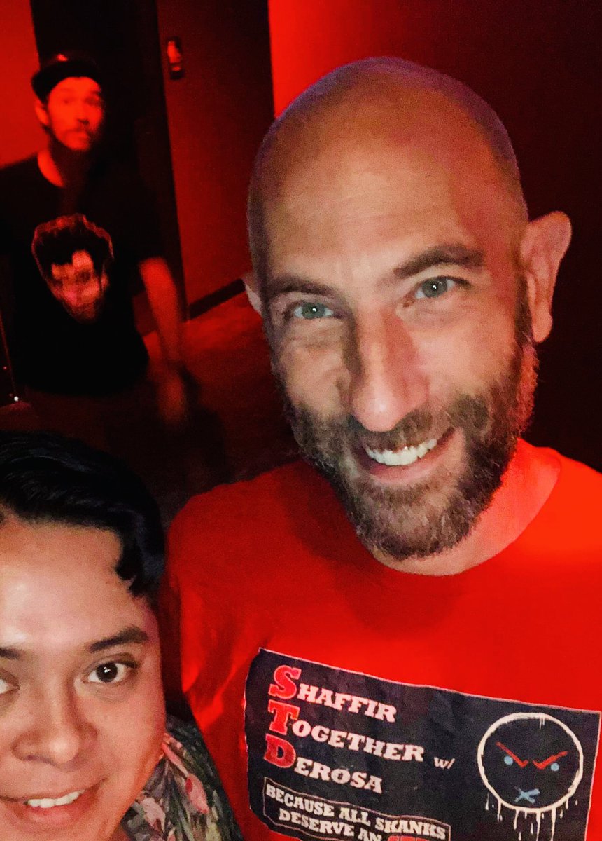 WhatChaconDO's tweet photo. @skankfestsouth was fucking insane! I performed on two @killtonyshow episodes back to back (4th and 5th appearance) and I got to share the stage with @bigjayoakerson @gomezcomedy @realstanhope and @riparishaffir
Thank you @tonyhinchcliffe and @redban for the MF spot. https://t.co/4JLTntD6a3