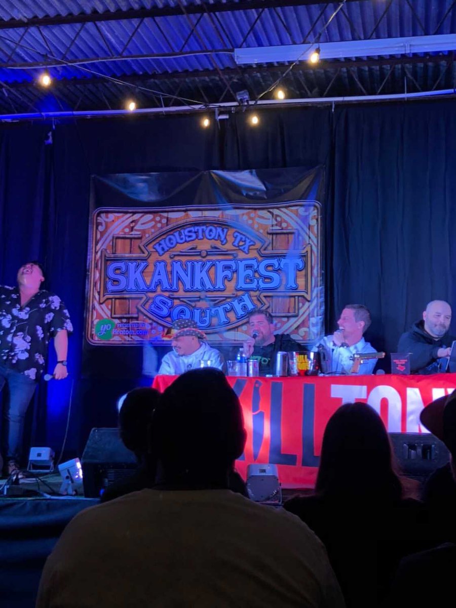 WhatChaconDO's tweet photo. @skankfestsouth was fucking insane! I performed on two @killtonyshow episodes back to back (4th and 5th appearance) and I got to share the stage with @bigjayoakerson @gomezcomedy @realstanhope and @riparishaffir
Thank you @tonyhinchcliffe and @redban for the MF spot. https://t.co/4JLTntD6a3