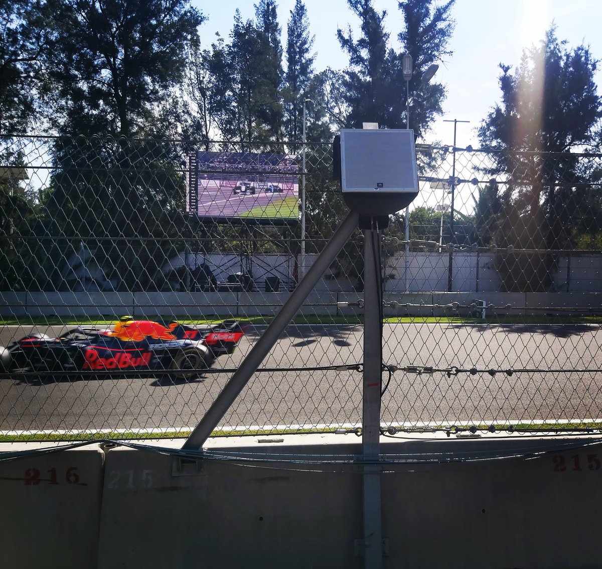 #ChecoPérez <a href="/F1/">Formula 1</a> <a href="/redbullMEX/">Red Bull México</a> 🏁🏎💙