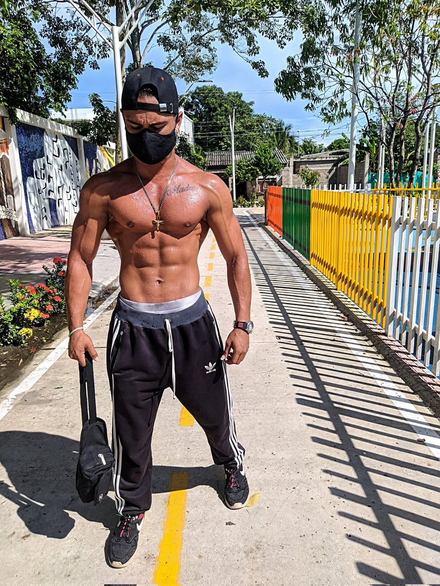 Gabriel222001's tweet photo. Mi onlyfans 🥵⤵️
https://t.co/7FG3eugsdR https://t.co/pLCu0zIHbK