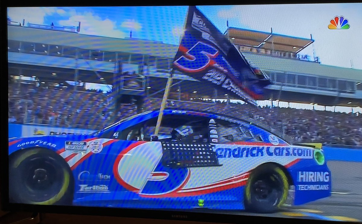 FluidLogic1's tweet image. Congratulations to Maglock user and 2021 NASCAR Cup Champion @KyleLarsonRacin on a tremendous finish to and outstanding year! #maglock #fluidlogic