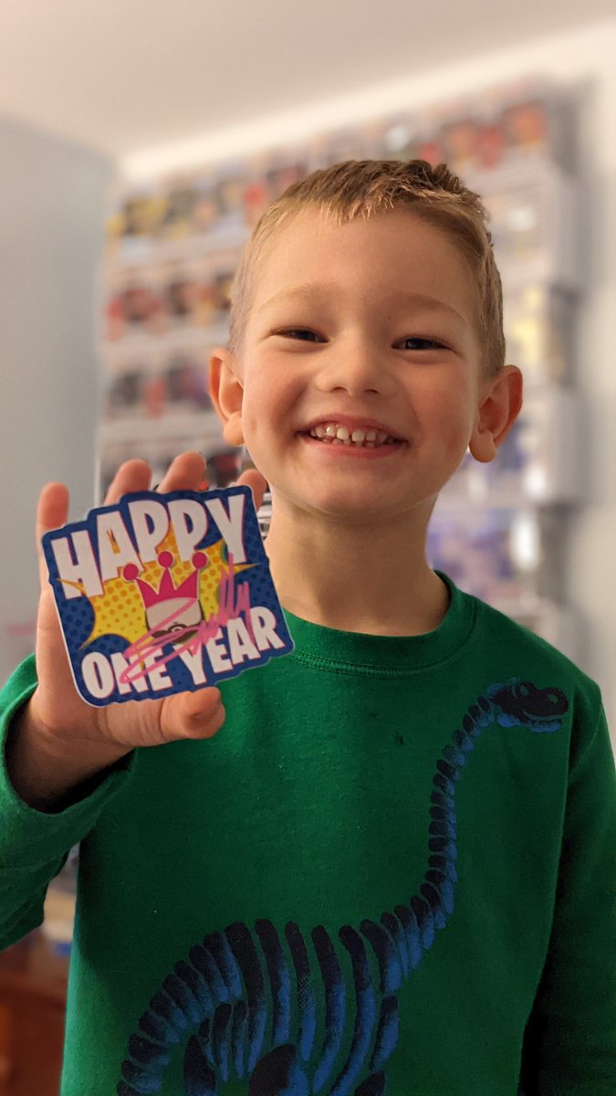 jtcustomsllc's tweet photo. Connor was so excited to get his own (he usually tries to steal mine) sticker signed by the one and only @CSSully or "Selly" as he calls him!
Thanks for making this kids weekend Sully!!
#NerdsUnite #MiPops #CSSully https://t.co/WzcsOQ8FIj
