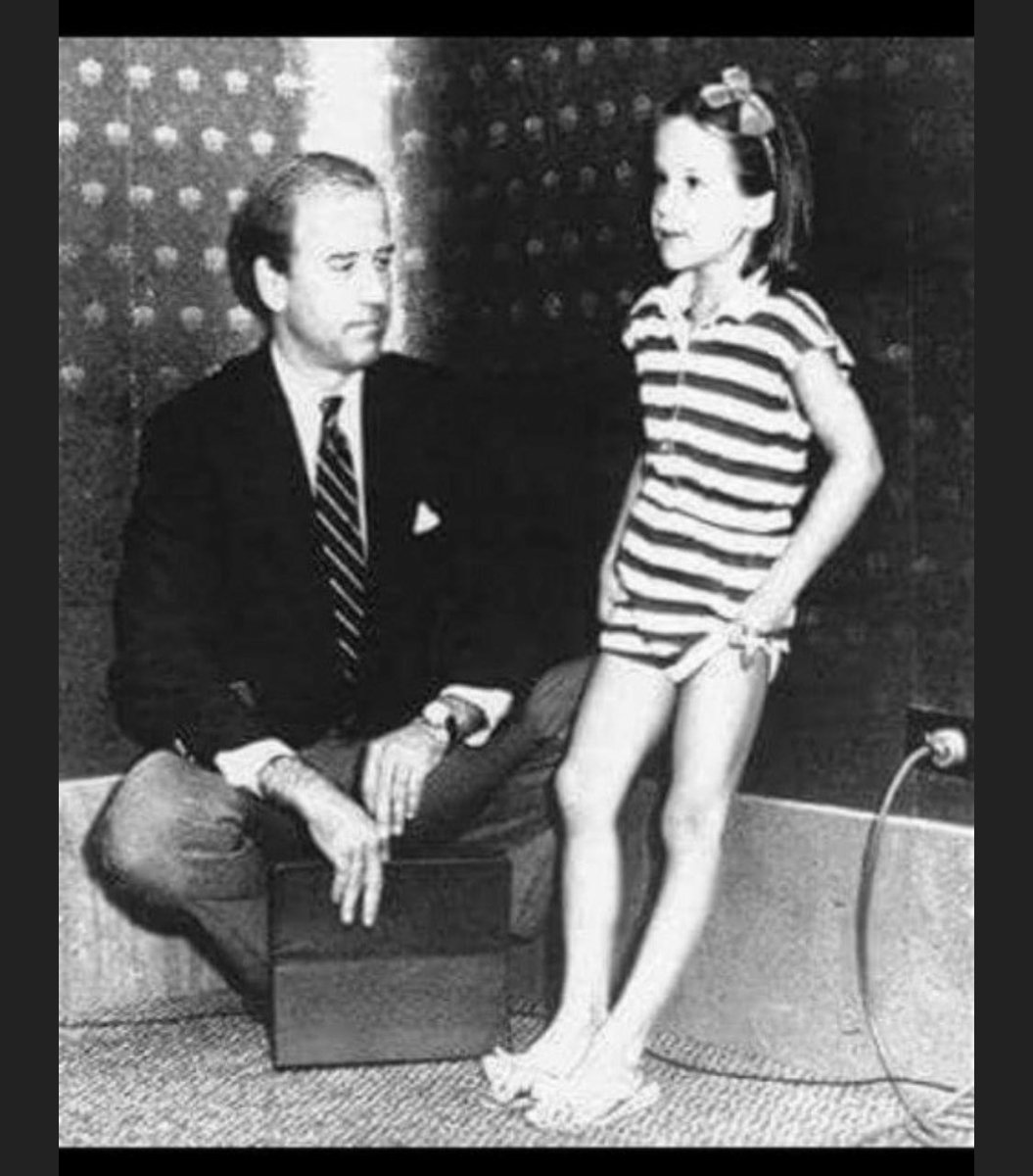 815wrldtrvlr's tweet photo. His daughter 👇🏻
She kept a diary…… https://t.co/TwOjlnNrUH