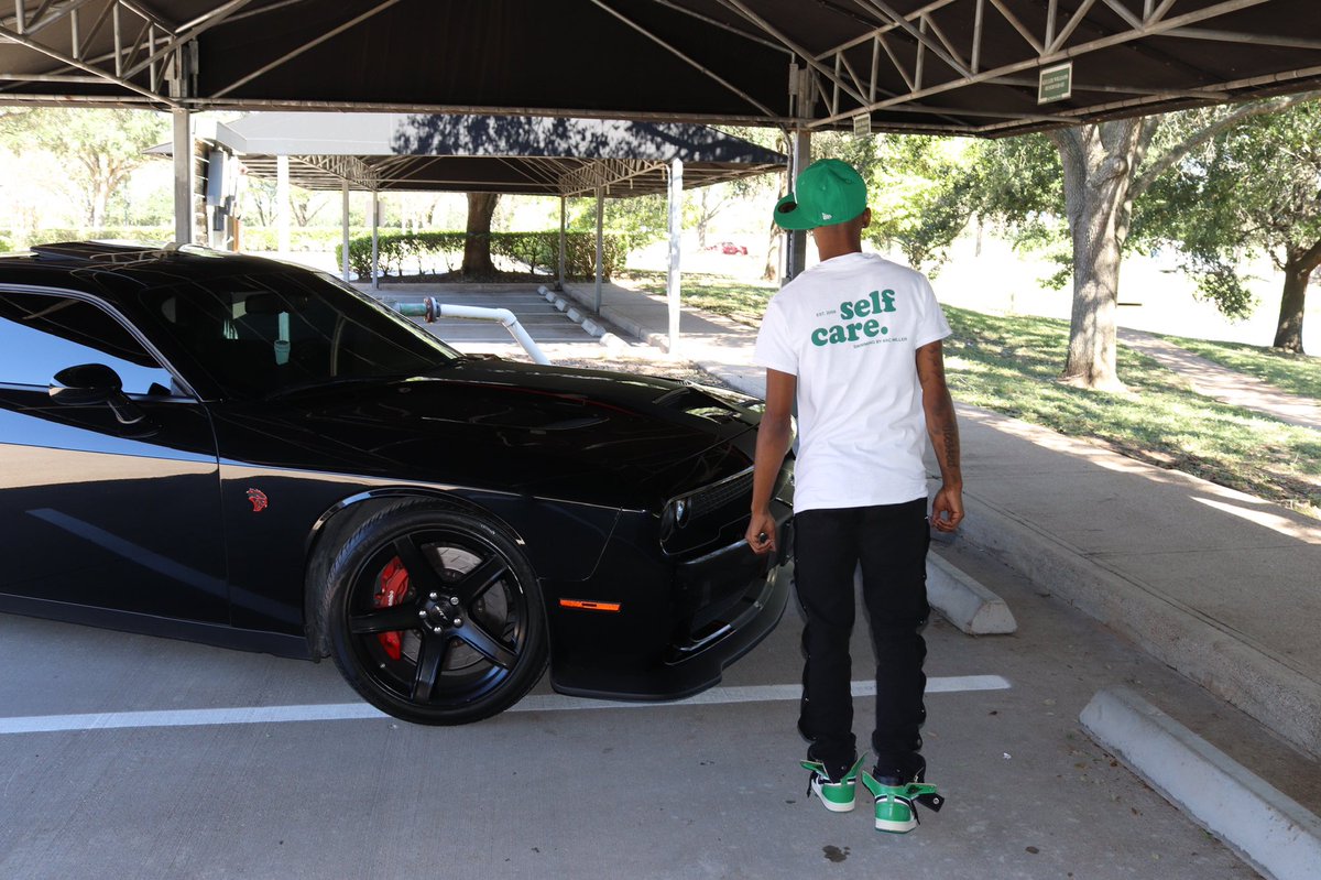 luhh_don's tweet photo. Yeah, I’m young in this bitch, but got plenty game ☘️ https://t.co/9XeqxRddYW