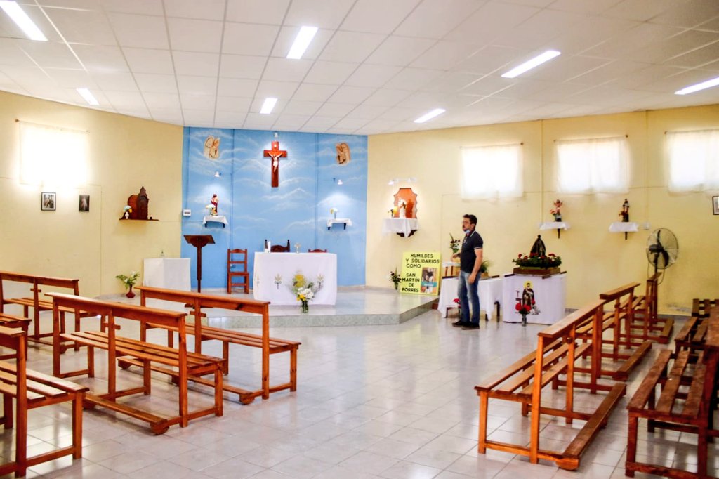 Lindo domingo junto a vecinos de la Capilla San Martín de Porres!

Agradecido por la invitación y mi admiración y reconocimiento por el gran trabajo comunitario que realizan en el barrio Castro y Bazán de Chilecito