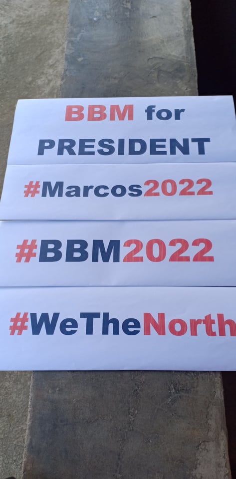Moanaaaohhnana's tweet photo. SAMA SAMA TAYONG BABANGON MULI!
#UnitedForMarcosJr 
#BBMFORPRESIDENT2022 https://t.co/INtYBuACxF
