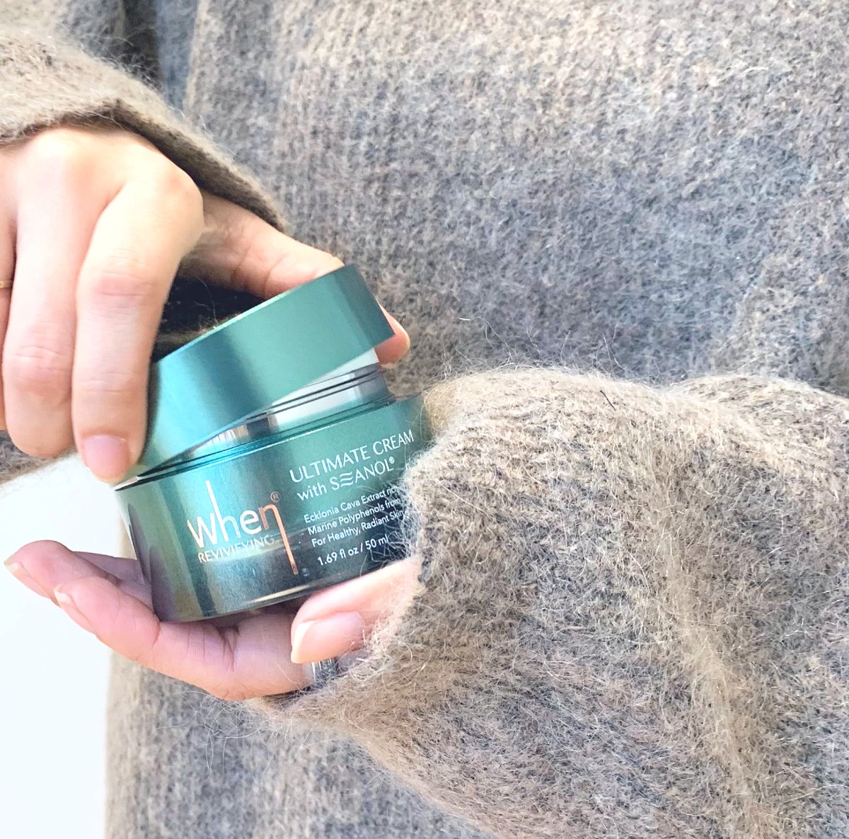 WhenBeauty's tweet image. 💦Keep your skin #hydrated this fall with our When Revivifying Ultimate Cream with SEANOL®!💦

#fallroutine #skincare #AntiAging #whenbeauty