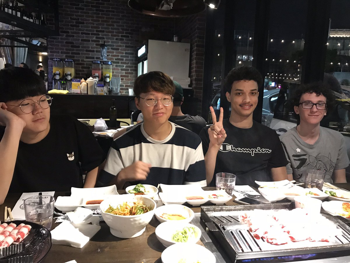 wahlice's tweet photo. remembering the funi days and all the shenanigans we went through it was an honor having to have worked with Alarm 

he was a bright star to all of us heart breaking he had to go so soon will miss you Alarm 

별 같이 반짝였던 경보 잘가 언제간 다시 만나자 https://t.co/zzoEVz9FR3