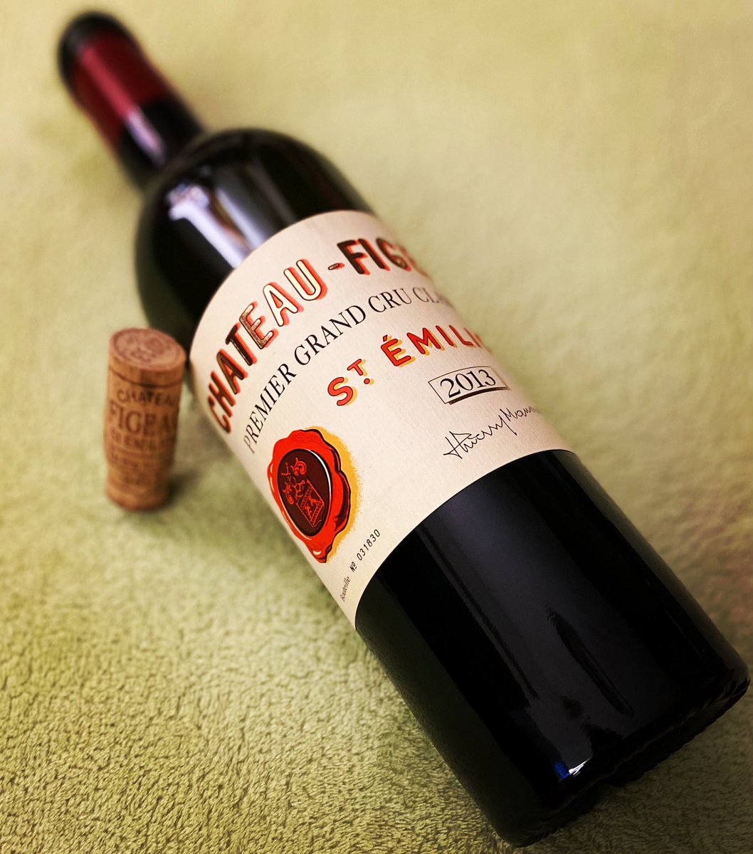 sh_proof's tweet photo. Château Figeac 2013

2013年は最もカベルネソーヴィニヨンの割合が多いが熟成は早い。

#bordeaux #wine #france #saintmillion #chateaufigeac #figeac #winelover #2013 #winetime #winestagram 

https://t.co/Z9pubYIkMF https://t.co/3C3lL0dgzN