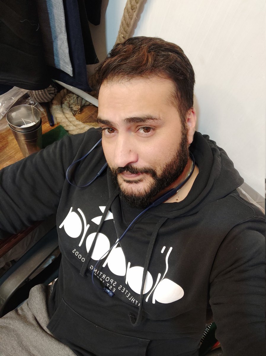 I strongly condemned the killing of a policeman namely Tauseef Ahmad who was shot dead by unknown gunmen near his residence at SD Colony, #Batamaloo
I offer my sincere condolences to the bereaved family to bear this irretrievable loss &amp; pray for eternal peace to departed soul