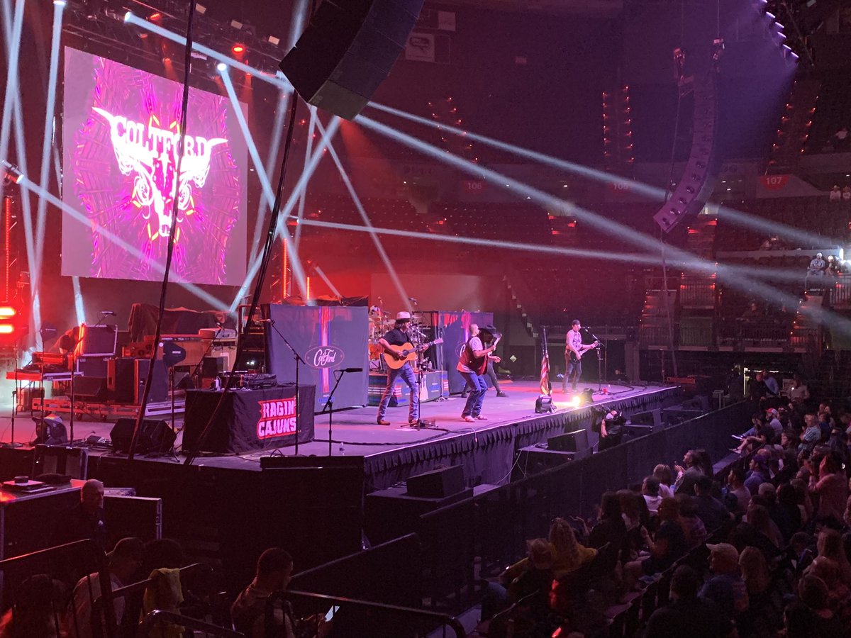 973thedawg's tweet photo. @coltford kicking’ the party off! #RaginCC https://t.co/lF2QZEyhxp