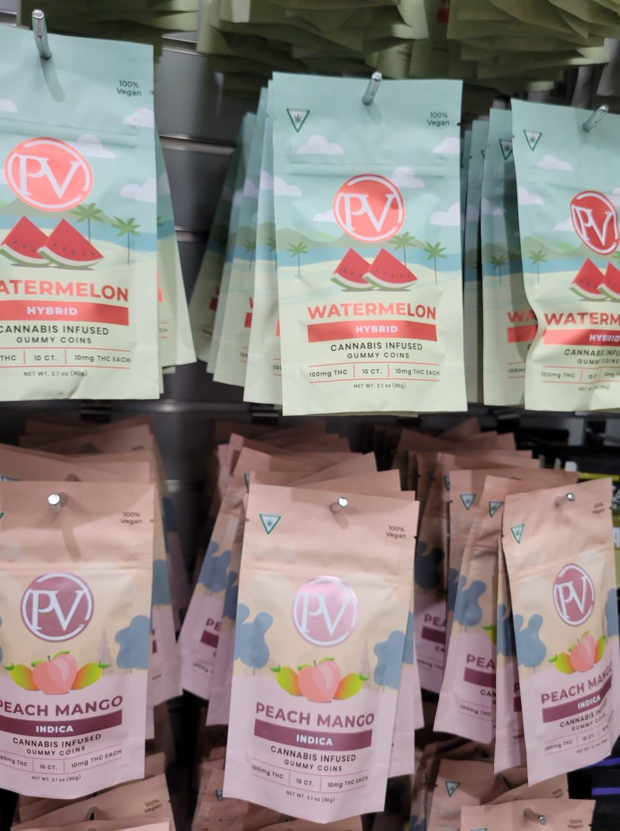 wind4me's tweet image. When the dam bursts , there will be floods 

When #Institutions can SAIL 

My #AdvancedRecon Team has identified the #LetsGoBrandon NAVY sailing #LakeMichigan flying the @pv_products  FLAG 

$RWBYF