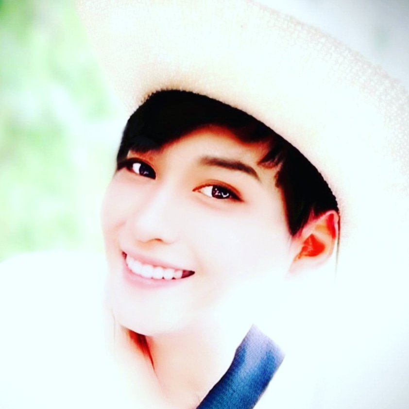 Aimtawat's tweet photo. #NewProfilePic https://t.co/xptpOg0hym