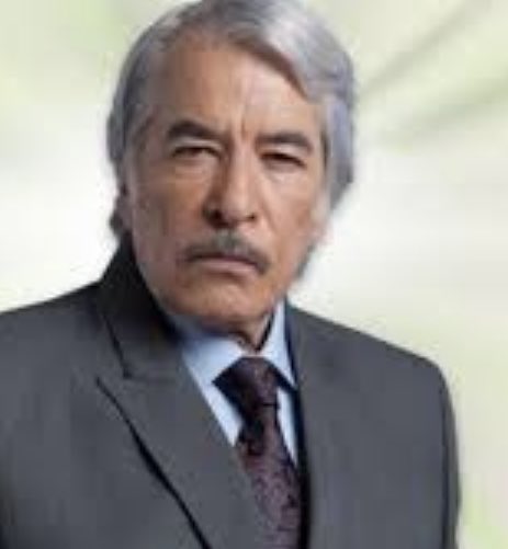 lopezdoriga's tweet photo. Querido Rochón. Te vamos a extrañar toda la vida. Primer actor y queridísimo amigo. Cómo me duele tu partida. https://t.co/vrrOm159ga