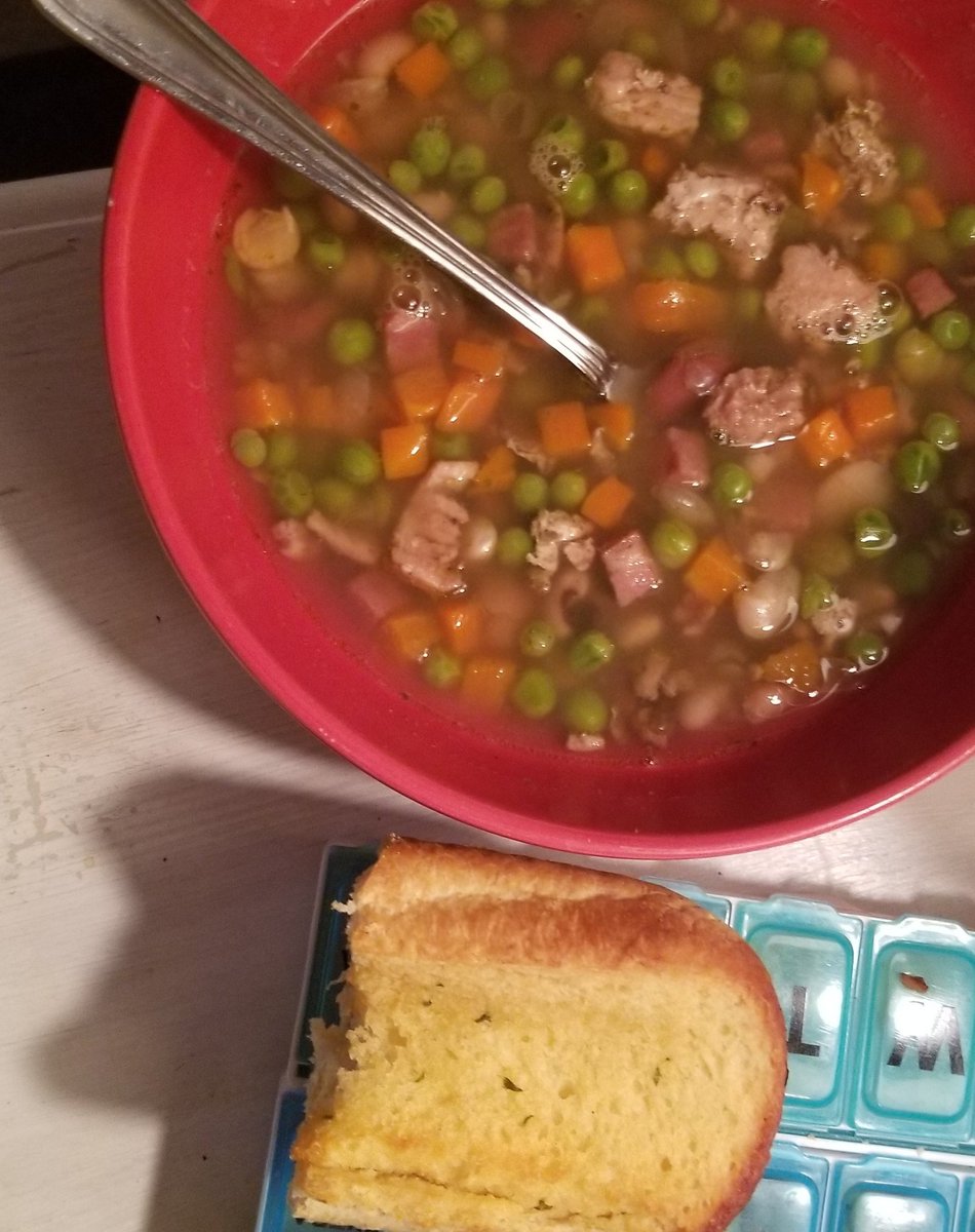 allaboutMeme's tweet photo. Showing love to my family with Cooking a few meals today. https://t.co/makAQAdI4O