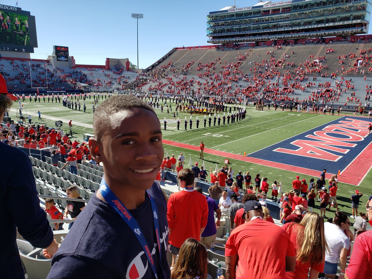 Korey_Johnson15's tweet photo. Really had a good time during my first Gameday visit at the UofA, and watching them earn a HUGE win yesterday!!. Special thanks to @MDohertyFB and @CoachPart for the invitation!🏈@CoachPerrone
@PrepRedzoneAZ @gridironarizona @AZHSFB
@247recruiting @MtRidgeFootball @JeremiahGordon https://t.co/bsGuO5y2Xt