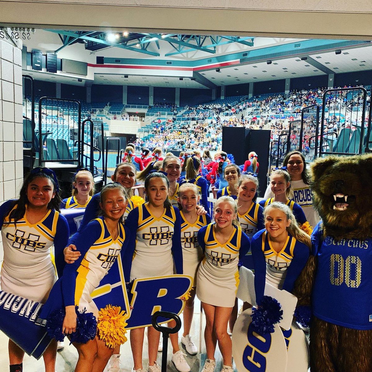 Smith__Amy's tweet photo. Competed at UCA Houston Regionals today and we walked away with a bid to Nationals! 💙💛 🇺🇸
@UCAupdates @KleinISD @KlebCheer @KlebKISD #proudcoach #ucaregionals #hardworkpaysoff #nextstoporlando https://t.co/eAnvVBjKCz