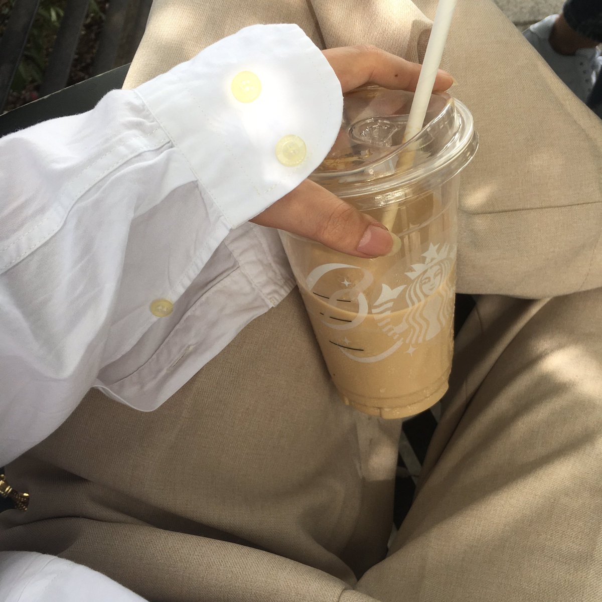 BandiolaJonafel's tweet photo. ☕️ https://t.co/VK03oY10aZ