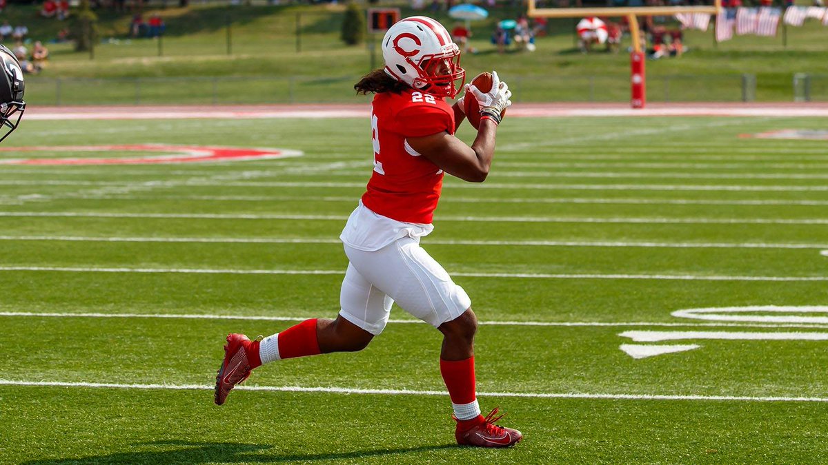 MiyukiThompson's tweet photo. 🏈Congratulations Central College Football Team 2021🏈
I am feeling very proud even my son didn't play much this season. Because, he is practicing so hard every day. He gave me big Touchdown for me on 9/11/2021. Go Central Dutch and Go Kevin Jr. Love you, my boy !!! https://t.co/cZuC0Jzphs