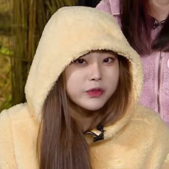 LVSELLIE's tweet photo. fotitos de suyeon para alegrar tu noche <3

- 🐩 https://t.co/jH1Oyt1QGH