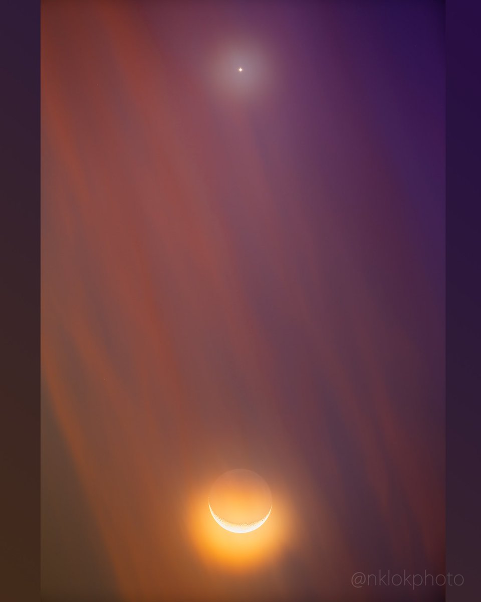The 10% illuminated Moon in conjunction with Venus
#TeamCanon #SonyAlpha #Moon #Venus