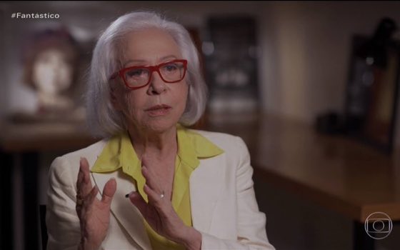 gioheliodoro's tweet photo. Fernanda Montenegro qual os paralelos desse momento que o país vive com a época da ditadura militar?

“Eu acho hoje pior, porque toda essa calamidade veio por meio do voto popular” #Fantástico https://t.co/fpJAbq08Iw