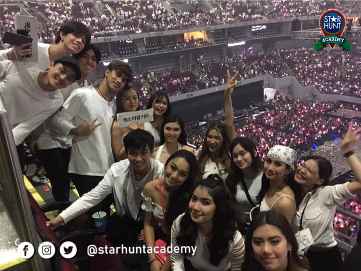 troyalty_'s tweet photo. they went from attending a concert to finally having their own concert https://t.co/C3s1q2KbWc