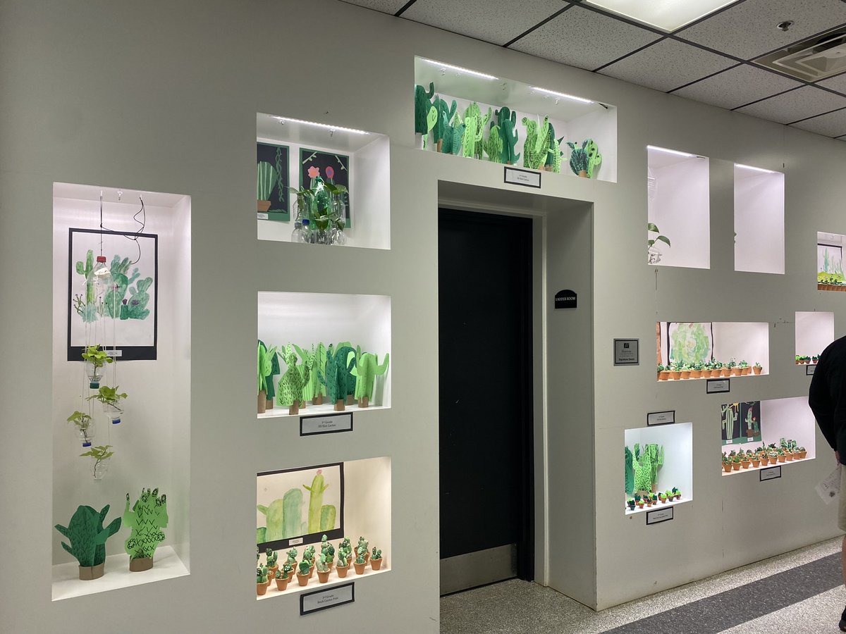 <a href="/JAE_stem/">JackAndersonElemSTEM</a> displayed AMAZING work at our Botanical Open House this afternoon. It was truly magical!! The work of our botanists and artists was down every single hallway, and even outside!! #jaestem <a href="/TressaSanders/">Tressa Sanders</a> <a href="/JonathanThurm13/">Jonathan Thurman</a> @co_sumner