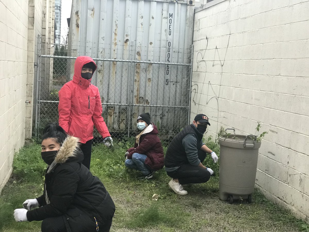 OddSquadProd's tweet photo. Welcome back to the OSP HQ with some of the OSP summer students for a facility day clean up. Good spirits under such miserable weather - getting ready to install our storage facility (and wilderness equipment space in advance of 2022 wilderness trips for youth)! #nojobistoosmall https://t.co/xpzmeKlhqt
