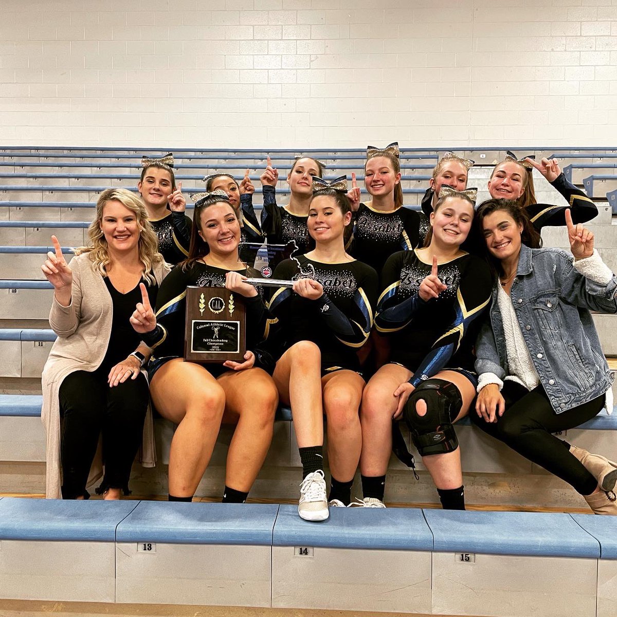 AV Varsity Cheerleading tweet media