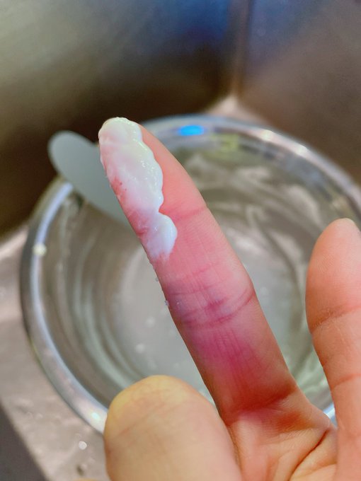 Wanna eat whipped cream white me???😋😋😋  I put it on right side my pinky nipple 🌈  🆓Video🆓　https://t.co/3ZAHw8OpAG<a href="/tag/workfromhome"class="tags"><span>#workfromhome</span></a><a href="/tag/toplesstuesday"class="tags"><span>#toplesstuesday</span></a>