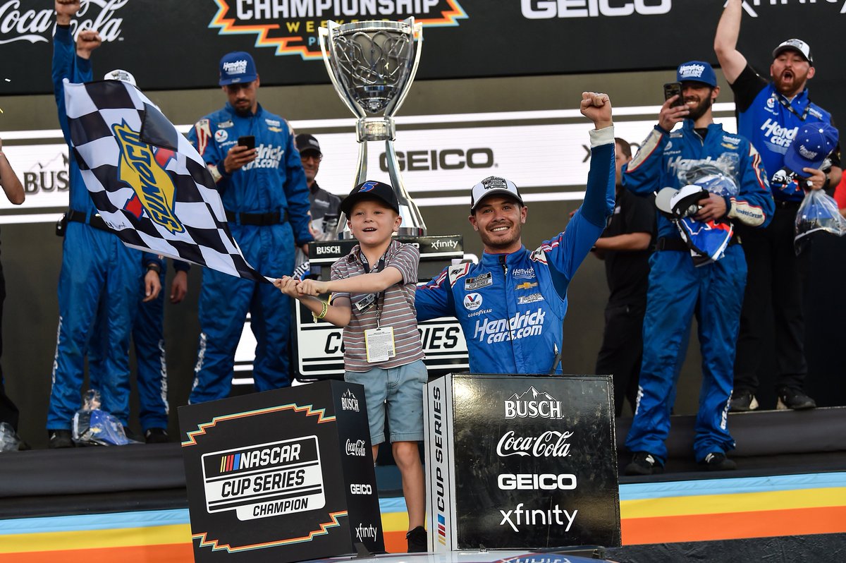 SunocoRacing's tweet photo. What a year for @KyleLarsonRacin! 10 victories and the 2021 NASCAR Cup Series Championship title! Congratulations to the No. 5 team on their weekend in Phoenix🏁🏆

#NASCAR #NASCARPlayoffs #Sunoco #Sunocoracing https://t.co/PMJunKD2ny