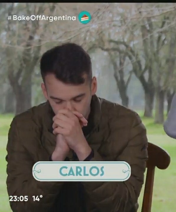 espero que queden carlos y facundo porque si no no veo la final #BakeOffArgentina