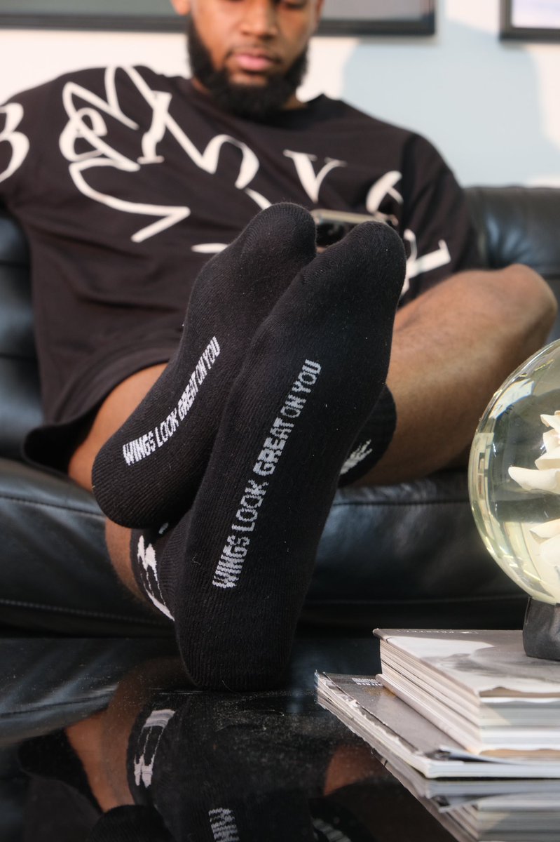 Few hours left for free shipping using the code ‘MORNINGSUNRISE’ 🕊
belovedfromnowon.com