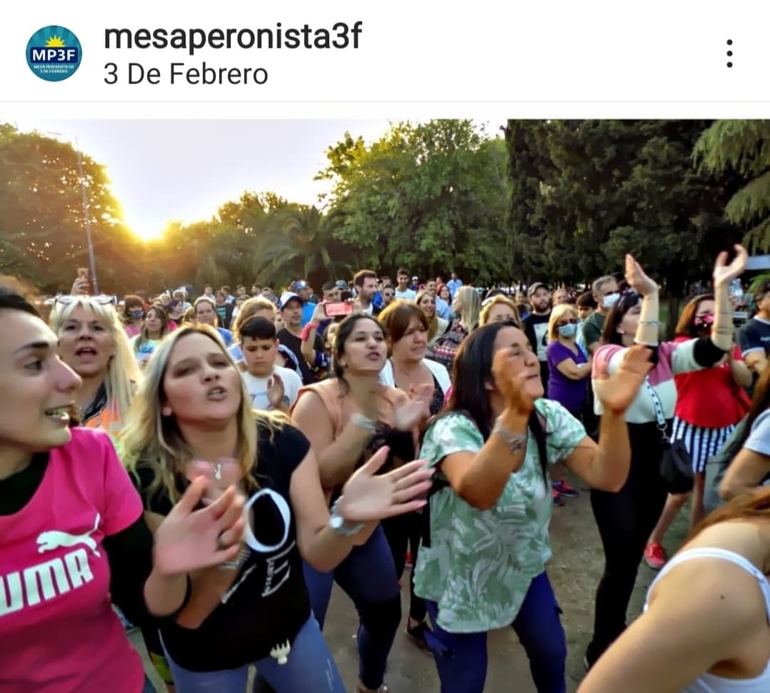 HoracioAlonsoAr's tweet photo. Comparto Publicación de La Mesa Peronista de Tres de Febrero.
CAMPITO DE CIUDADELA
Junto a nuestrxs candidatxs, en el festival "Ciudadela Florece". Somos: La Mesa Peronista de 3 de Febrero
Si! a nuestrxs candidatxs
#MP3F
#HoracioAlonsoConduccion
#FrenteDeTodos
#SiALaArgentina https://t.co/K0QftRhYye